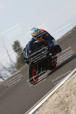 media/Nov-02-2025-Lets Ride (Sun) [[f7a3caa734]]/B Group/1120am (Turn 2 Inside)/